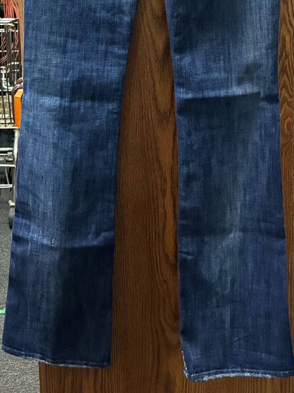 7 For All Mankind Bootcut Jeans - Size 26L - Picture 6 of 7